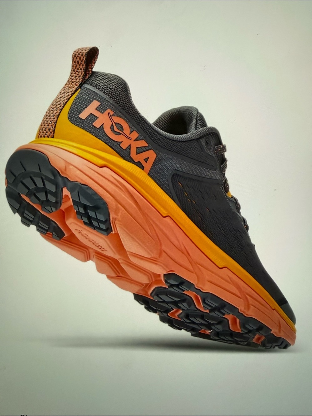 HOKA Challenger ATR 6 Sneakers, size 7.5